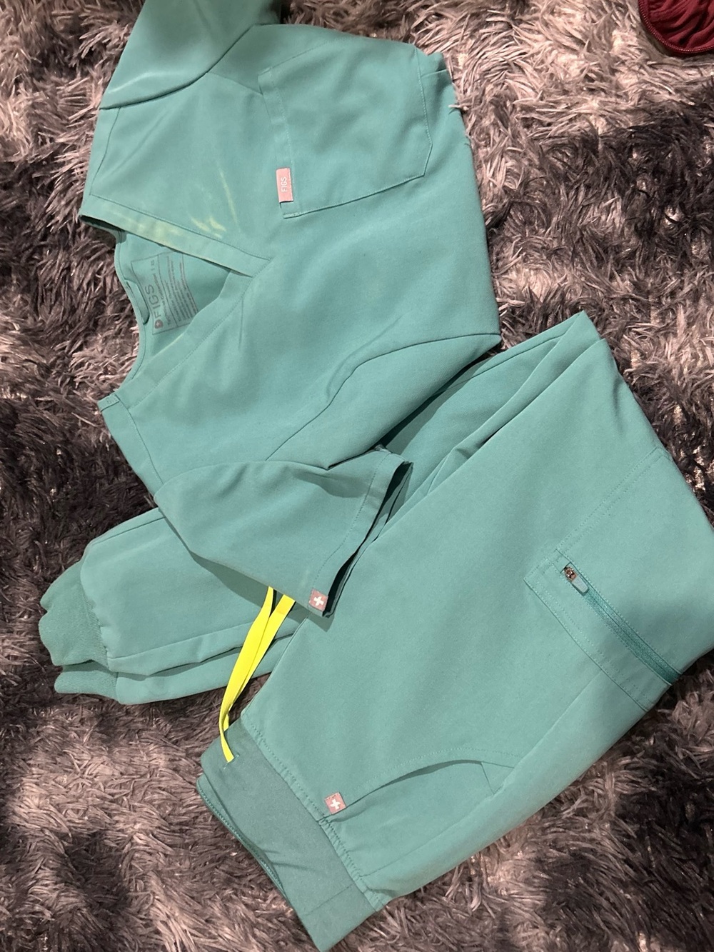 FIGS WOMENS SCRUB SET